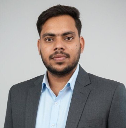 Manish Sahu, laptop and mobile repair trainer at MTS Technical Institute