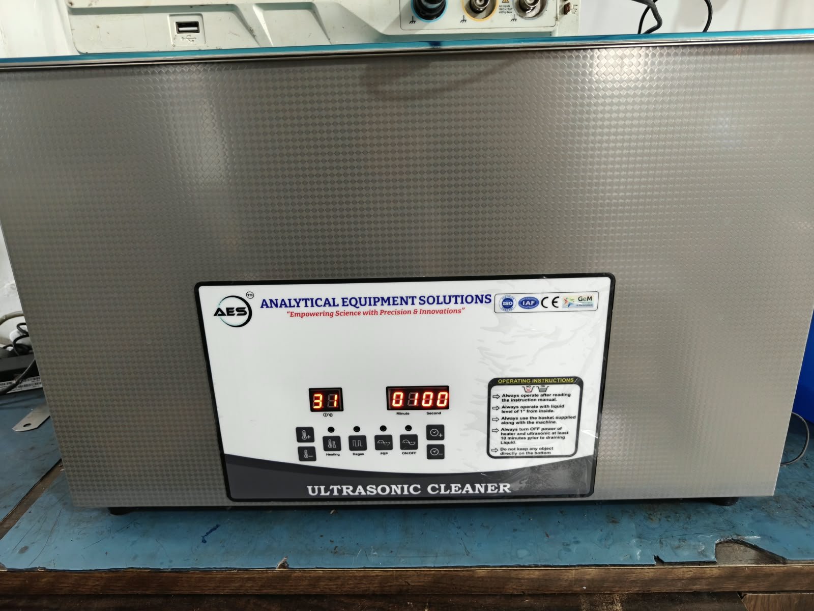 Ultrasonic cleaner